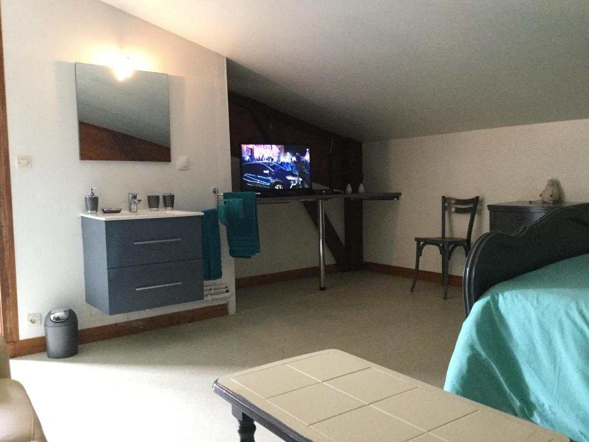 Bed and Breakfast Le Loup Dans La Bergerie Montmartin-sur-Mer Экстерьер фото