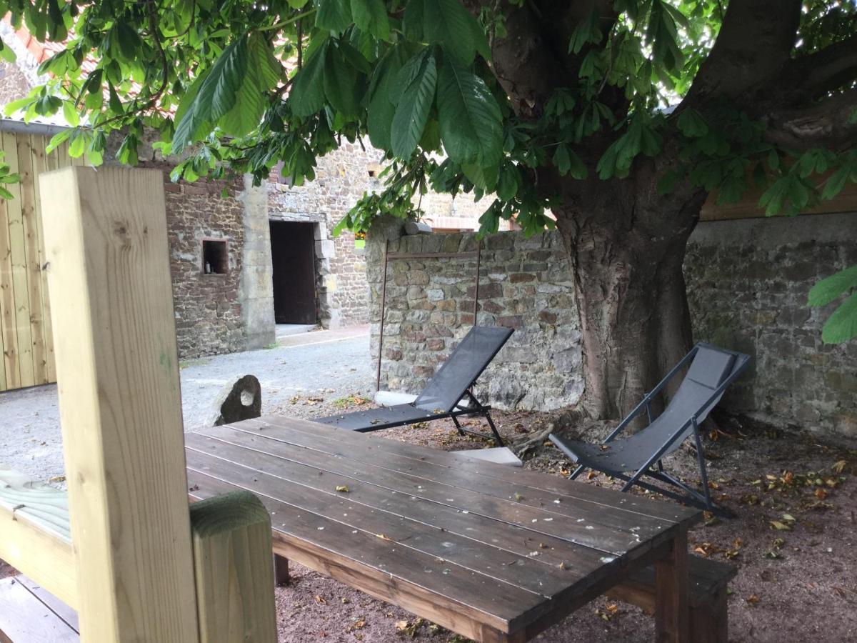 Bed and Breakfast Le Loup Dans La Bergerie Montmartin-sur-Mer Экстерьер фото